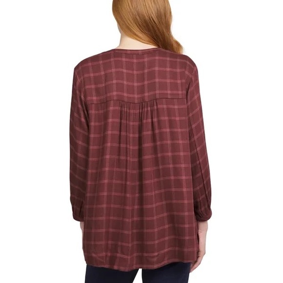 Wrangler Red 3/4 Sleeve Boxy Blouse with Mandarin Collar - Picture 3 of 3